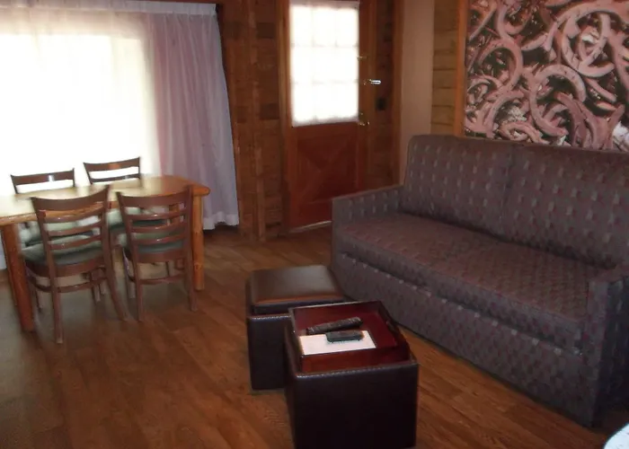 Kohl's Ranch Lodge