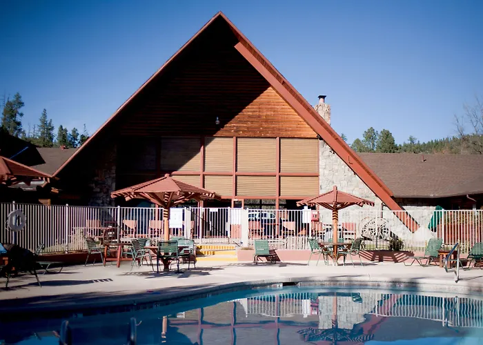 Kohl's Ranch Lodge *