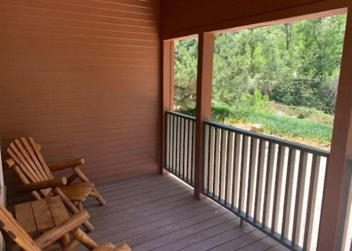 Kohl's Ranch Lodge