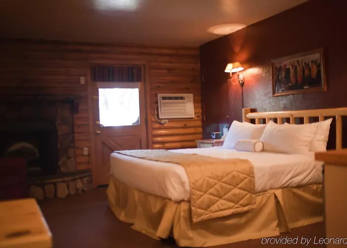 Kohl's Ranch Lodge *